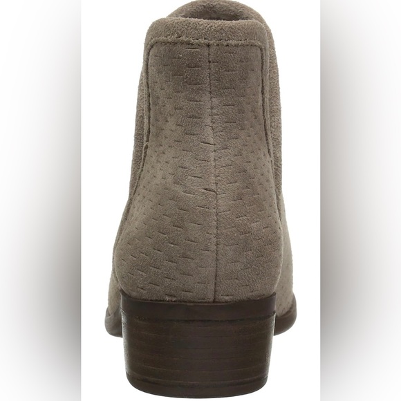 Lucky Brand Women's Baley Ankle Boot, Suede Leather, Neutral Nude size 7 - Picture 5 of 6